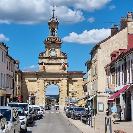 Ferienwohnung Le Coeur De Pontarlier Exterior foto